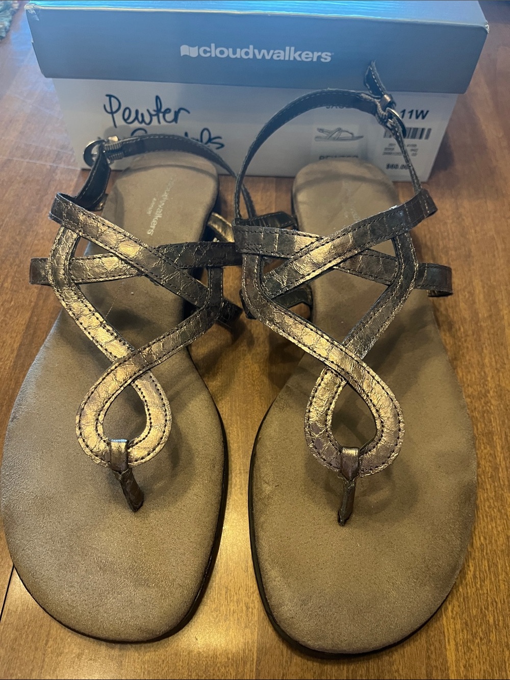 Cloudwalkers Metallic Pewter Crisscross Toe-Ring Women's Sandals